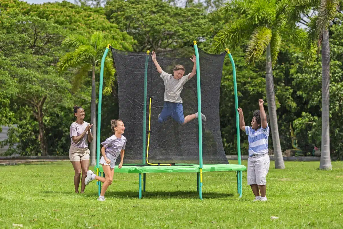 טרמפולינה 8 פיט 2.44 מטר - 2.20X2.44 | Xtreme air trampolin Bestway – תמונה 2