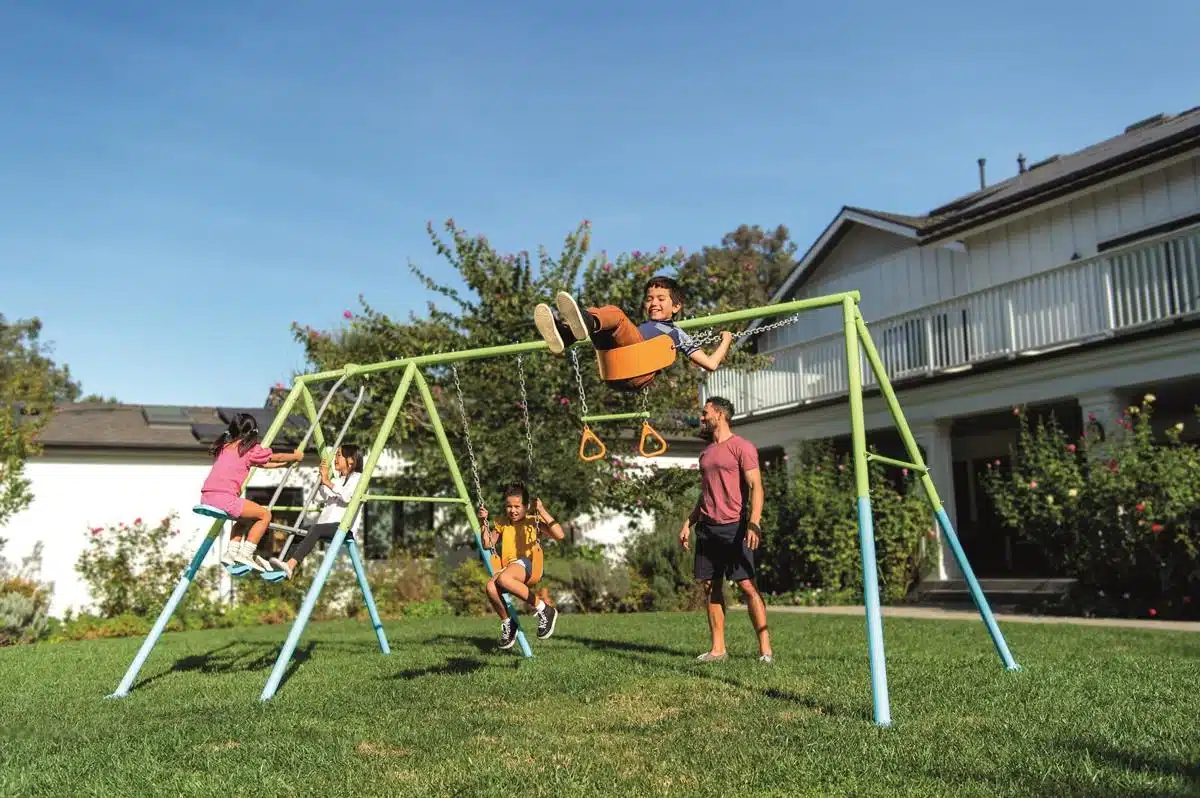 נדנדת ארבעה חלקים לחצר לילדים | 4.42X2.35X2 מטר | INTEX – תמונה 2
